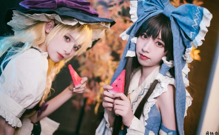 【cosplay】腥味猫罐 – 魔理沙 &渡边芥子 青灵梦 [15P-120MB]