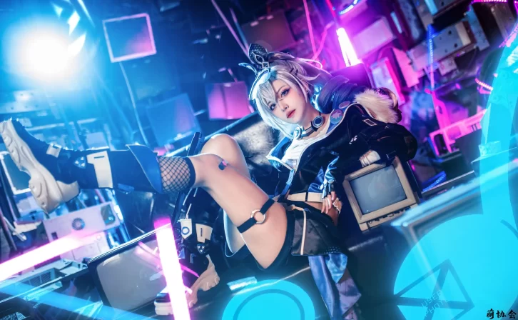 【cosplay】流一_喵喵喵喵喵喵 – 银狼 [18P-278MB]