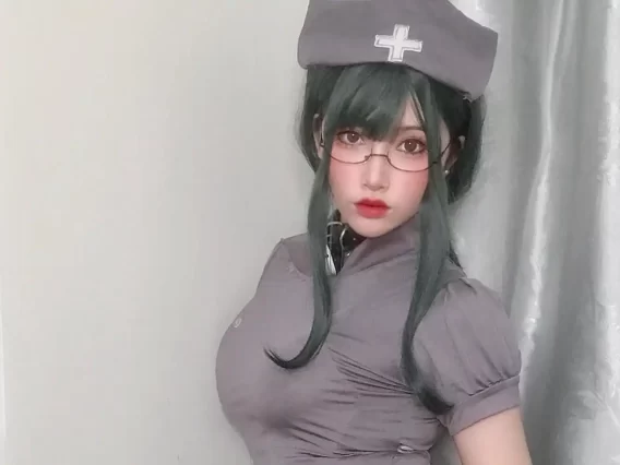 【cosplay】你十七鸽 – 灰色护士 [146P1V-280MB]
