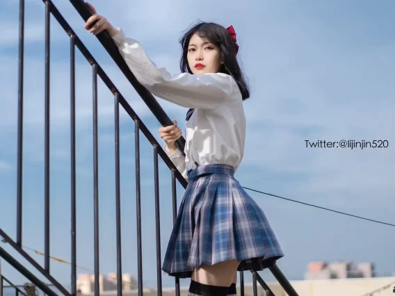 【美女写真】梨瑾瑾 – 户外JK [35P-318MB]