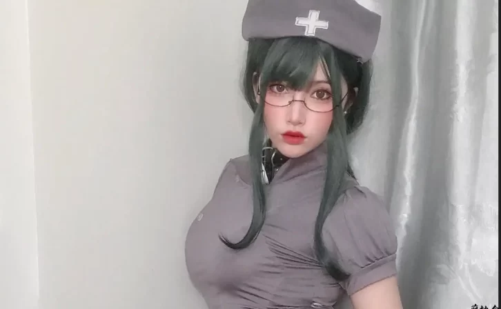【cosplay】你十七鸽 – 灰色护士 [146P1V-280MB]